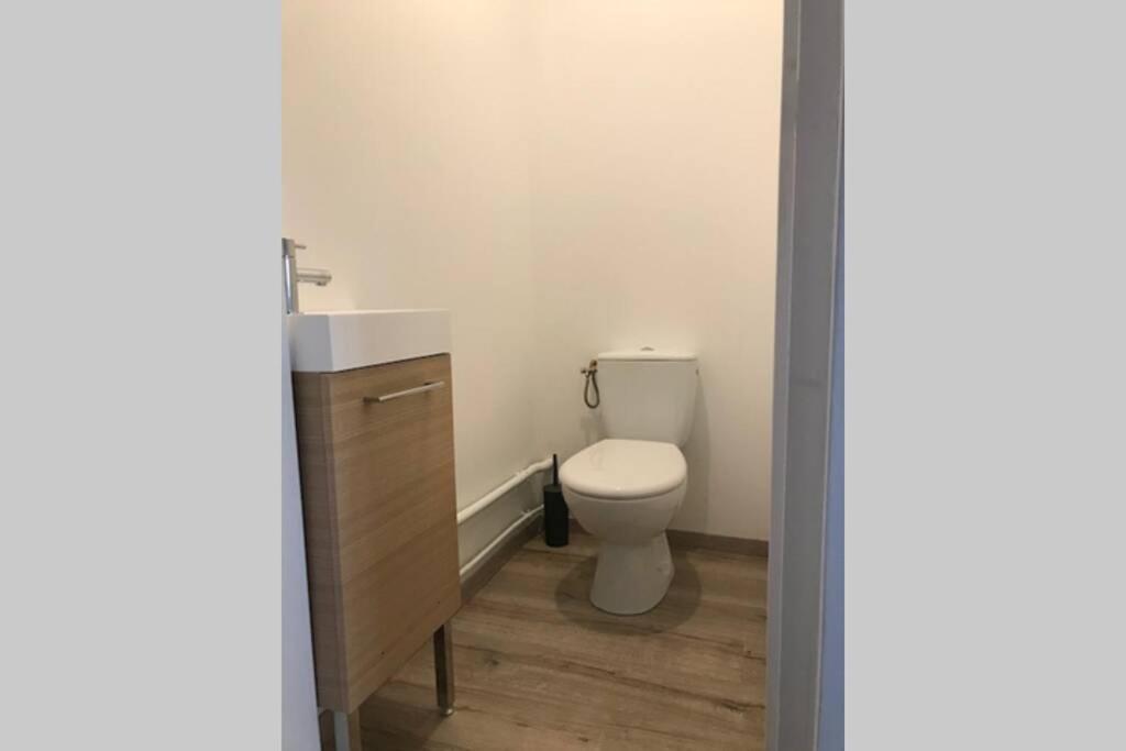 Vendeville Duplex Agreable Et Spacieux 3 Chb Dont 1 Communicante מראה חיצוני תמונה
